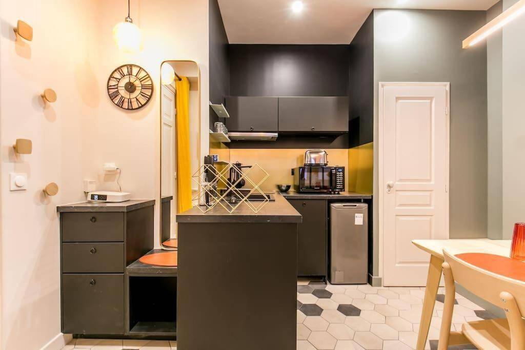 New And Cosy In Heart Of Paris, 12e, 4pers * Parijs